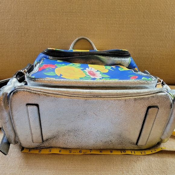 SOLD MCM Paradiso Floral Studded Medium Backpack - Picture 5 of 14